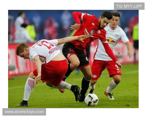 弗赖堡球队结构解析：当前赛季阵容框架与战术体系分析