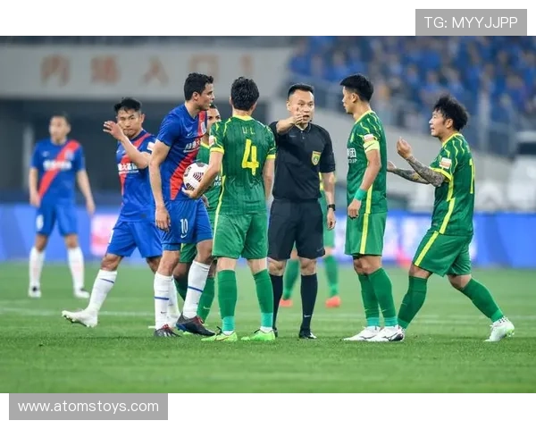 北京国安高位压迫防线频繁暴露空间,当前阶段防守稳定性面临考验 北京国安高位压迫防线频繁暴露空间,当前阶段防守稳定性面临考验