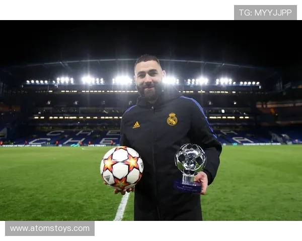 本泽马是顶级中锋吗？终结能力与领袖作用的分析