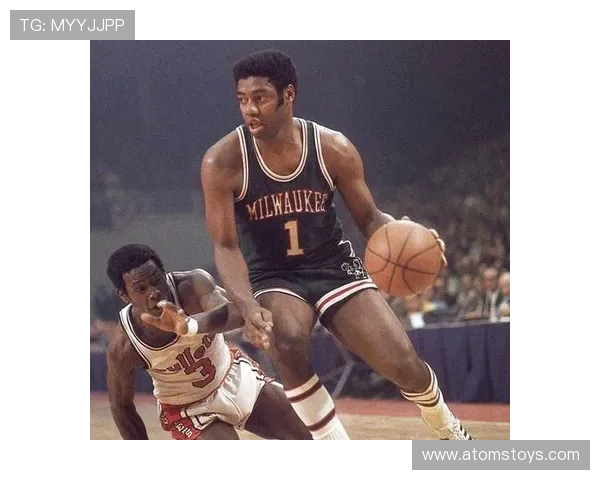 奥斯卡·罗伯特森突破组织双重威胁明显领先同期控卫