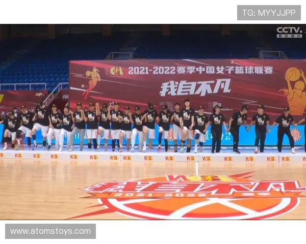 杨力维那生活储蓄卡都没她奖杯多，感觉她根本不是普通人吧？